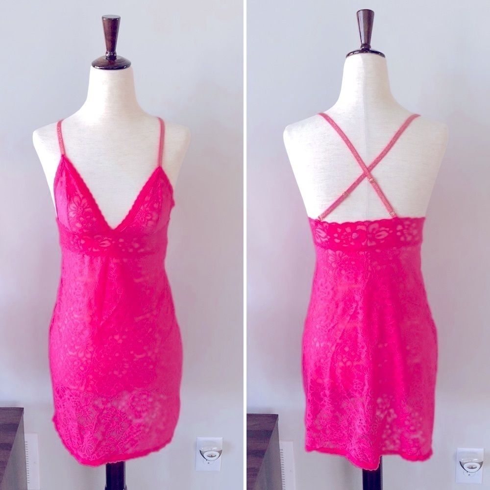 Victoria’s Secret Fitted Lace Night Gown